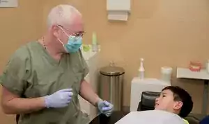 Максим Скормин D.D.S. - Стоматологи в Хьюстоне