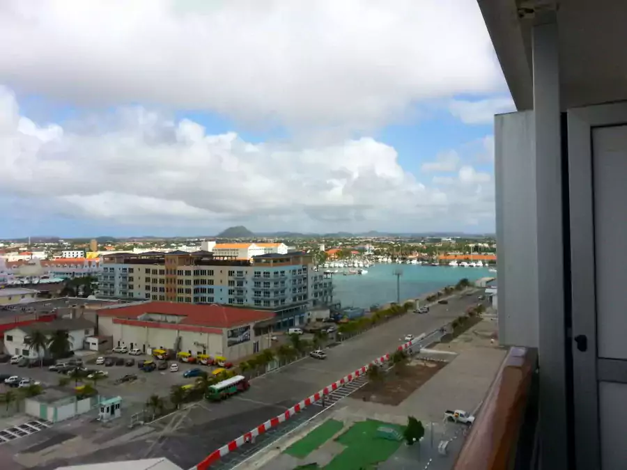 Инвестиции на острове Аруба - Другие услуги в Бостоне