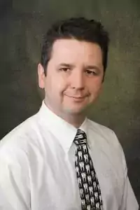 Вал Белый - Стоматологи в Сиэтле