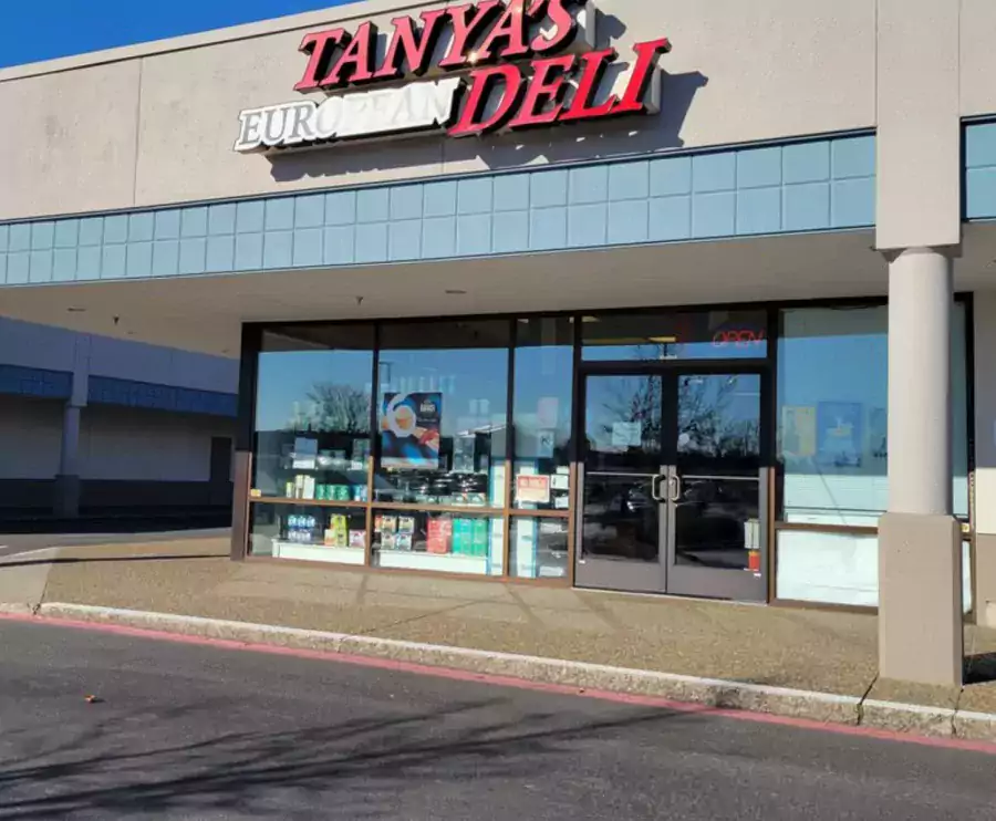 Tanyas European Deli - Магазины в Портленде