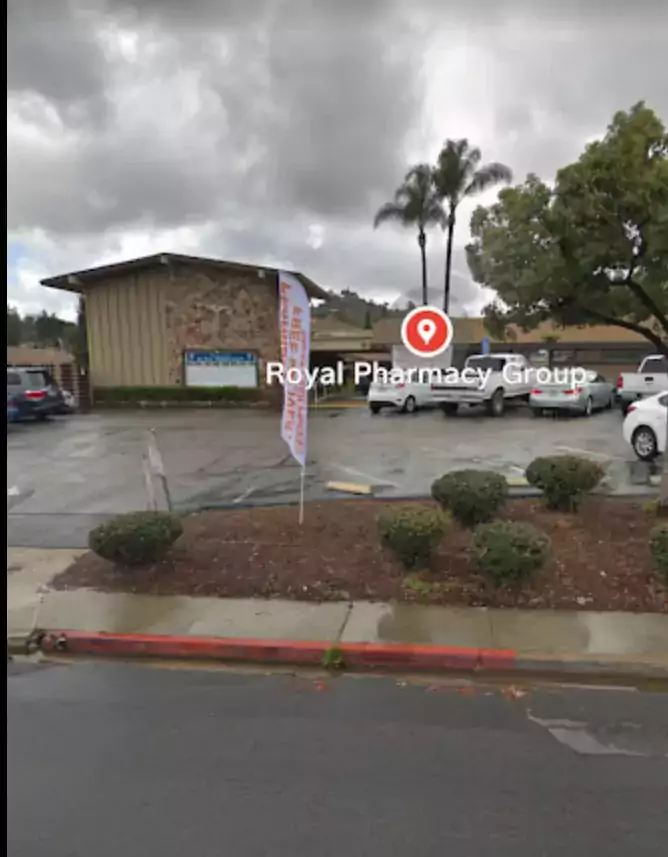 Royal Pharmacy Group - Аптеки в Сан-Диего