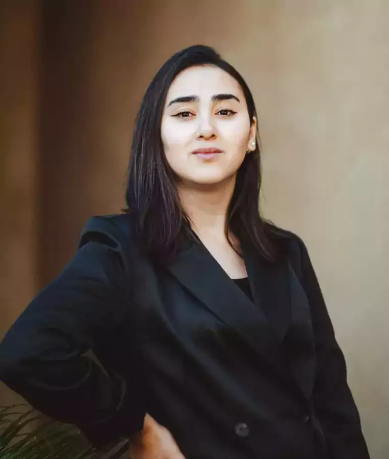 Nasiba Radzhabova - Риэлторы в Лос-Анджелесе