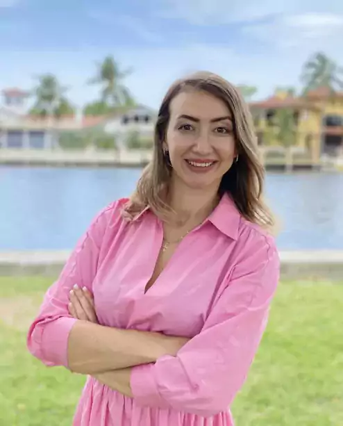 Риэлтор Анастасия Карпукова - Риэлторы в Майами