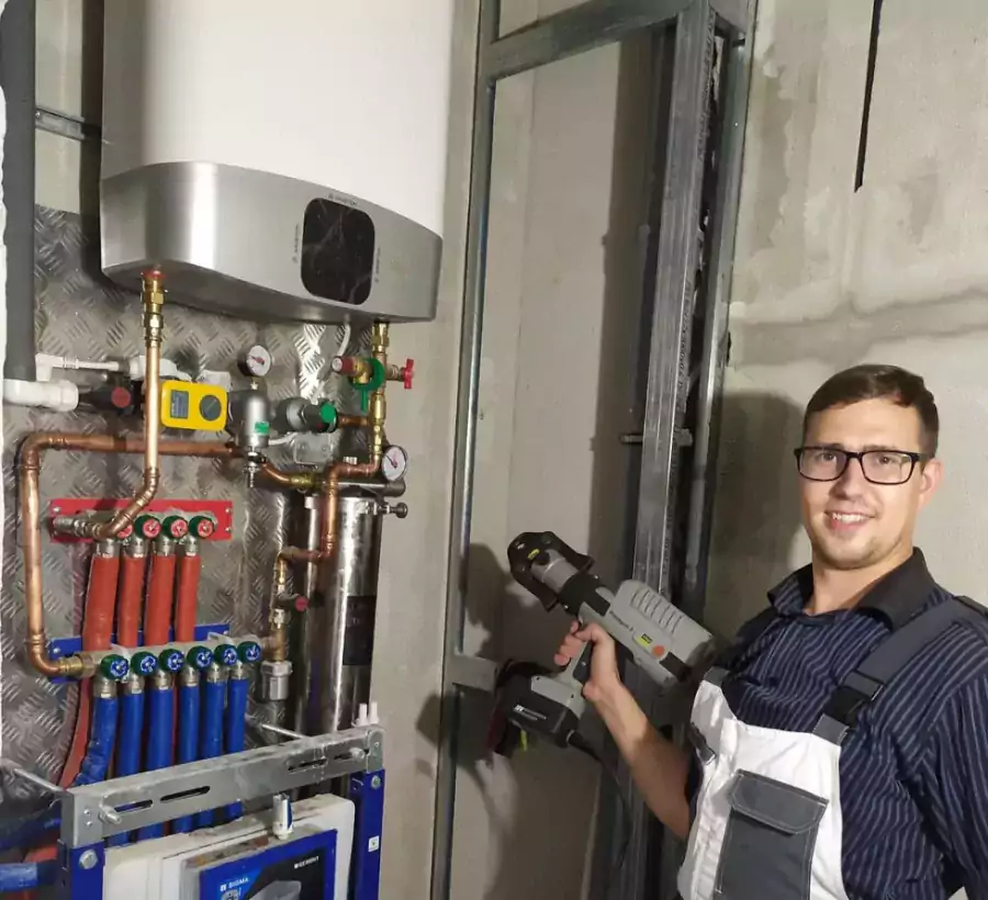 Виктор Пархомук (Plumber)  - Сантехники в Сиэтле