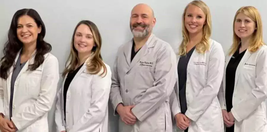 Arlington Dermatology - Дерматологи в Чикаго