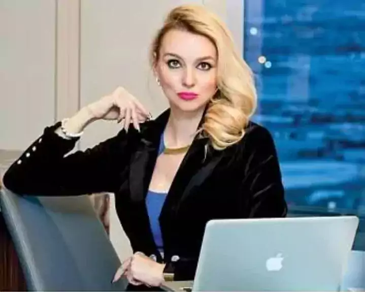 Елена Брежнева/Synergy Sotheby's International Realty - Риэлторы в Лас-Вегасе