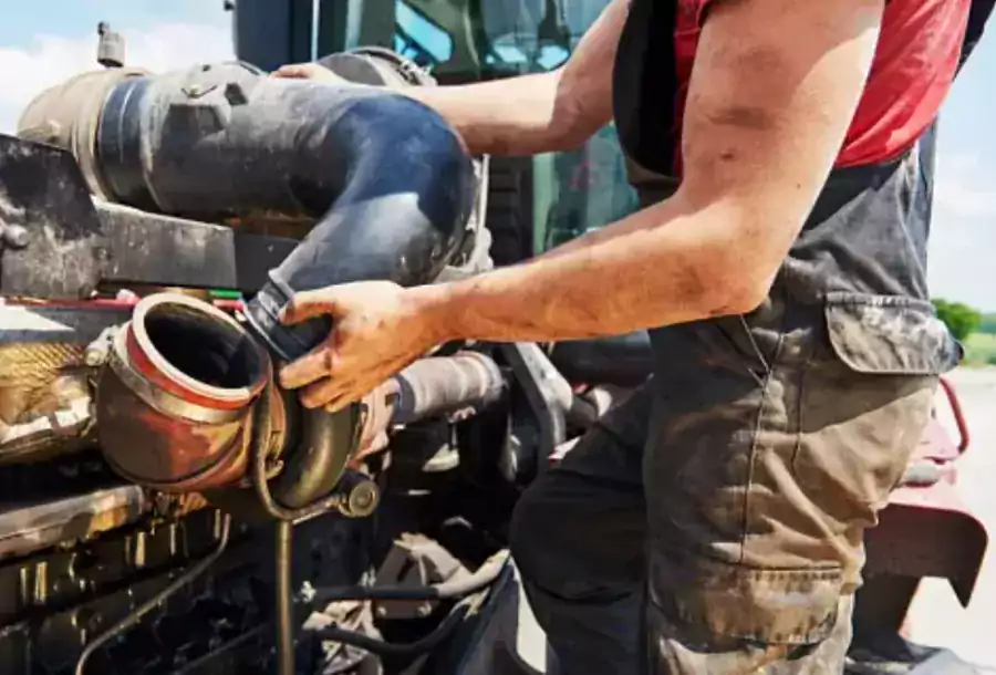 Иван, Ремонт Спецтехники  - Ремонт траков и трейлеров в Атланте