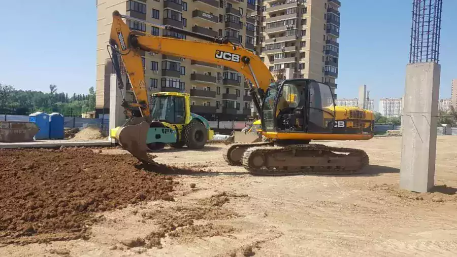 Ищу работу водителем экскаватора, Bobcat и другой строительной техники - Строительство и ремонт в Лос-Анджелесе