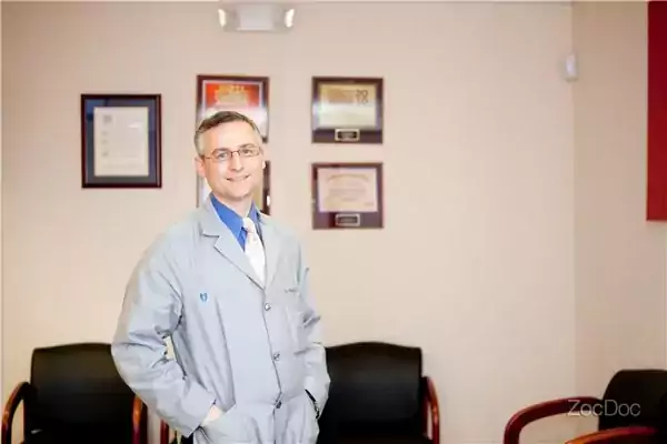 Dr. Lev Elterman, MD - Урологи в Чикаго