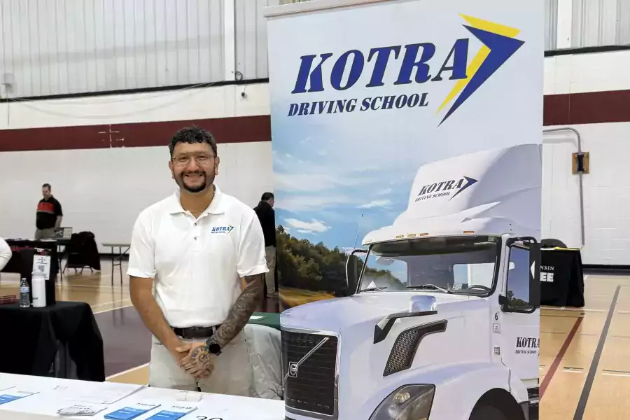 KOTRA Truck Driving School - Другое в Траковом бизнесе в Чикаго